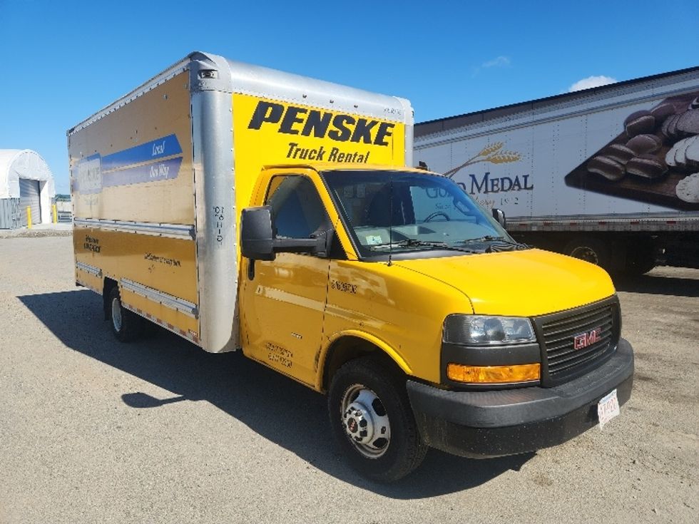 Light Duty Box Truck-Light and Medium Duty Trucks-GMC-2018-Savana G33903-Fall River-MA-95,901\n\t\tmiles-$ 20,750 - Image 1