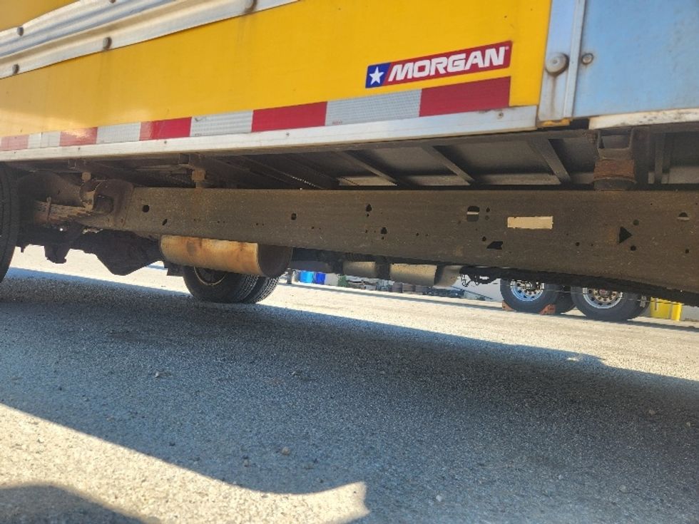 Light Duty Box Truck-Light and Medium Duty Trucks-GMC-2018-Savana G33903-Fall River-MA-95,901\n\t\tmiles-$ 20,750 - Image 14