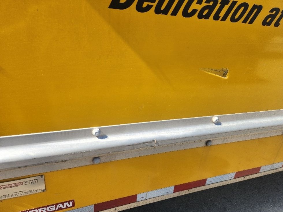 Light Duty Box Truck-Light and Medium Duty Trucks-GMC-2018-Savana G33903-Fall River-MA-95,901\n\t\tmiles-$ 20,750 - Image 28