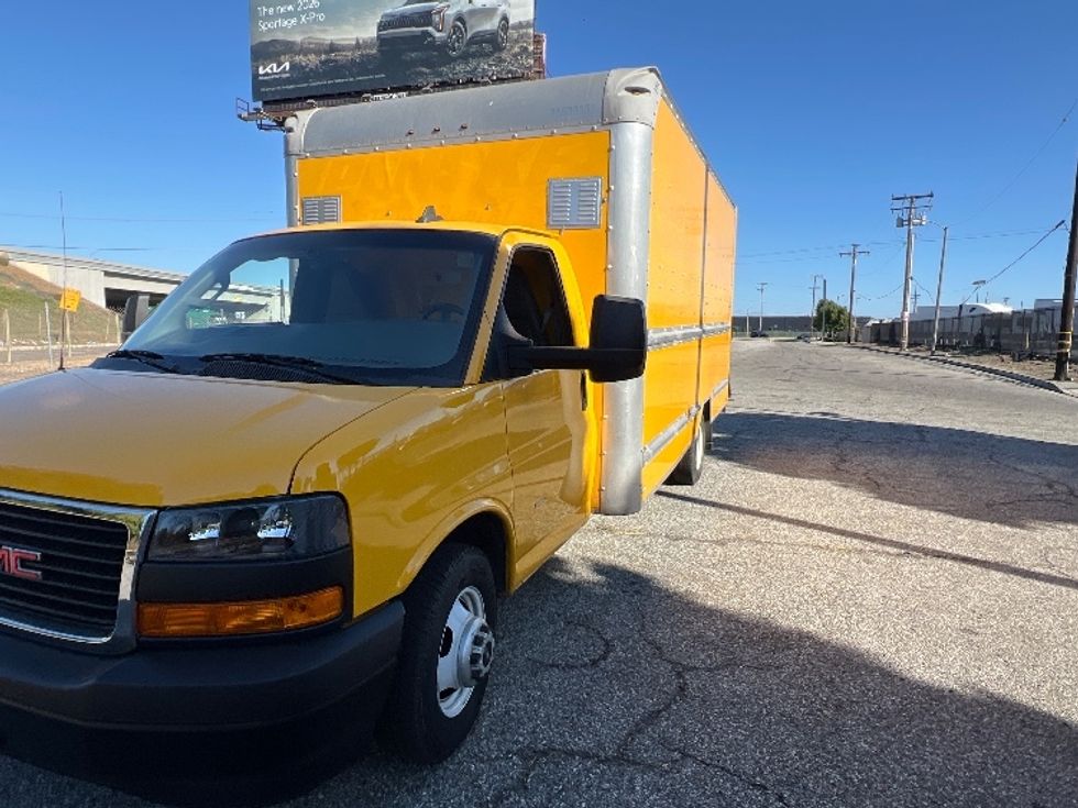 Light Duty Box Truck-Light and Medium Duty Trucks-GMC-2018-Savana G33903-Torrance-CA-56,618\n\t\tmiles-$ 27,500 - Image 3