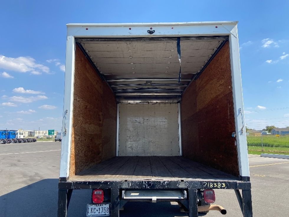 Light Duty Box Truck-Light and Medium Duty Trucks-GMC-2018-Savana SAVANA-San Antonio-TX-225,549\n\t\tmiles-$ 10,000 - Image 8