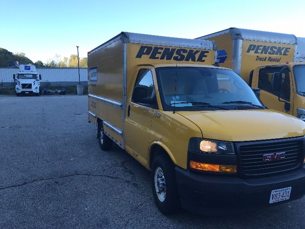 Light Duty Box Truck-Light and Medium Duty Trucks-GMC-2019-Savana G33503-Auburn-MA-71,842\n\t\tmiles-$ 24,500 - Image 1