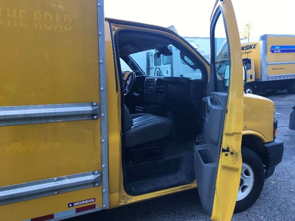 Light Duty Box Truck-Light and Medium Duty Trucks-GMC-2019-Savana G33503-Auburn-MA-71,842\n\t\tmiles-$ 24,500 - Image 18