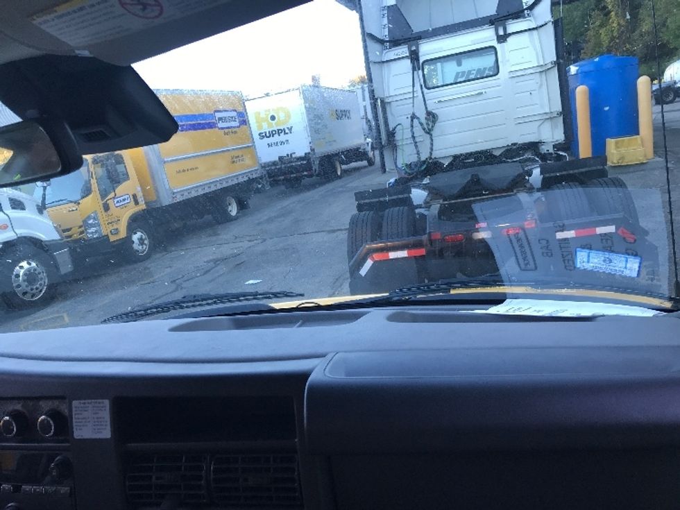 Light Duty Box Truck-Light and Medium Duty Trucks-GMC-2019-Savana G33503-Auburn-MA-71,842\n\t\tmiles-$ 24,500 - Image 19