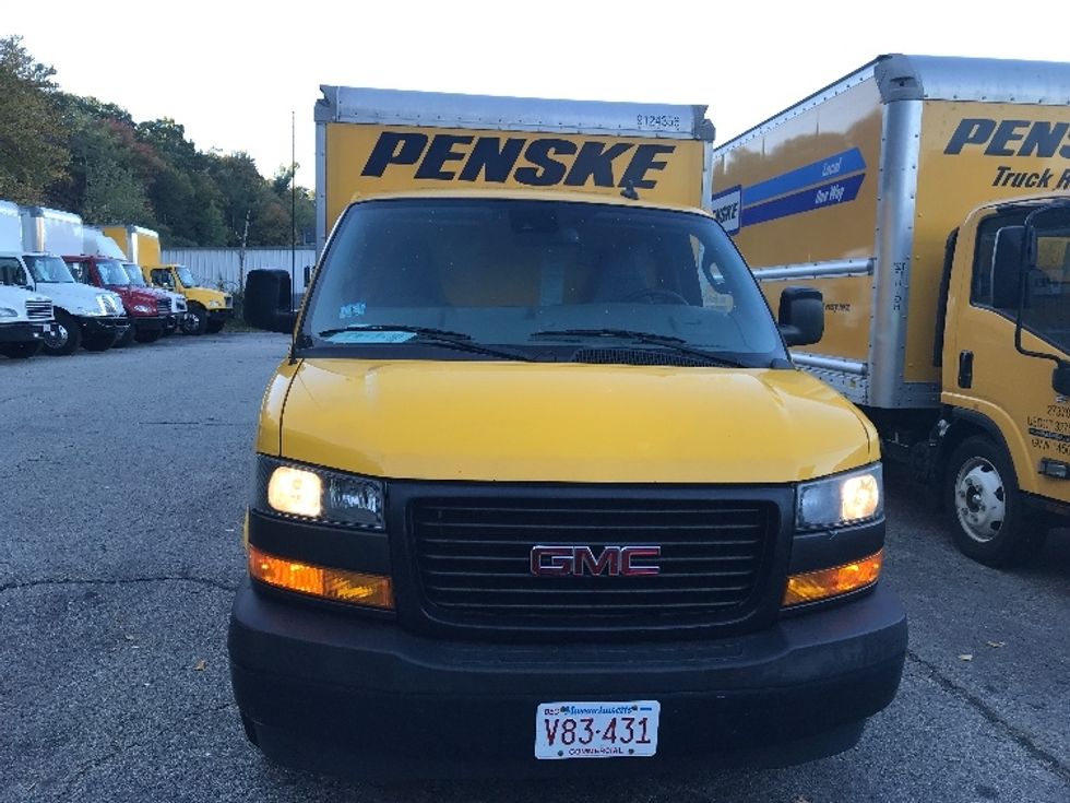 Light Duty Box Truck-Light and Medium Duty Trucks-GMC-2019-Savana G33503-Auburn-MA-71,842\n\t\tmiles-$ 24,500 - Image 2