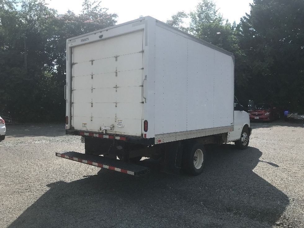 Light Duty Box Truck-Light and Medium Duty Trucks-GMC-2019-Savana G33503-Charlottesville-VA-147,469\n\t\tmiles-$ 21,500 - Image 13