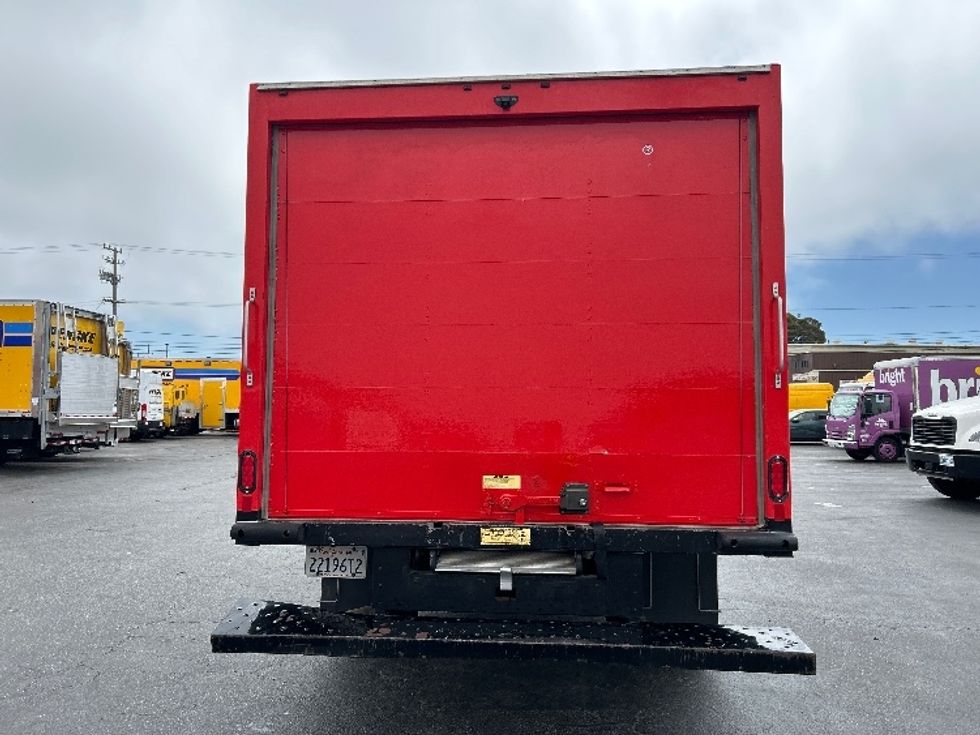 Light Duty Box Truck-Light and Medium Duty Trucks-GMC-2019-Savana G33503-West Sacramento-CA-101,231\n\t\tmiles-$ 27,000 - Image 7