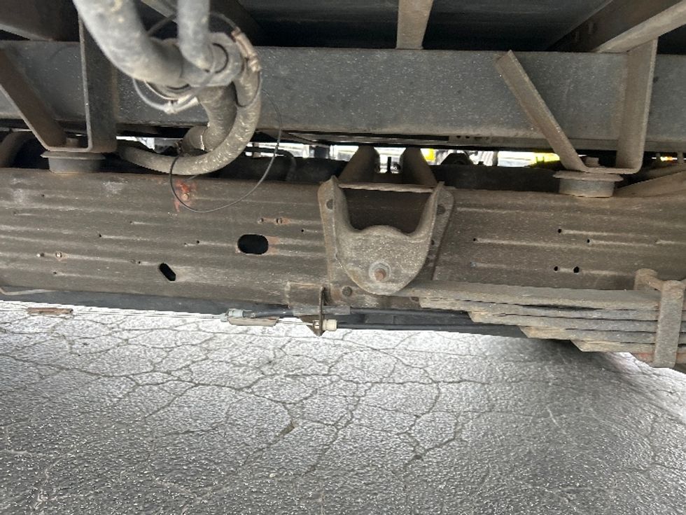 Light Duty Box Truck-Light and Medium Duty Trucks-GMC-2019-Savana G33503-West Sacramento-CA-101,231\n\t\tmiles-$ 27,000 - Image 5