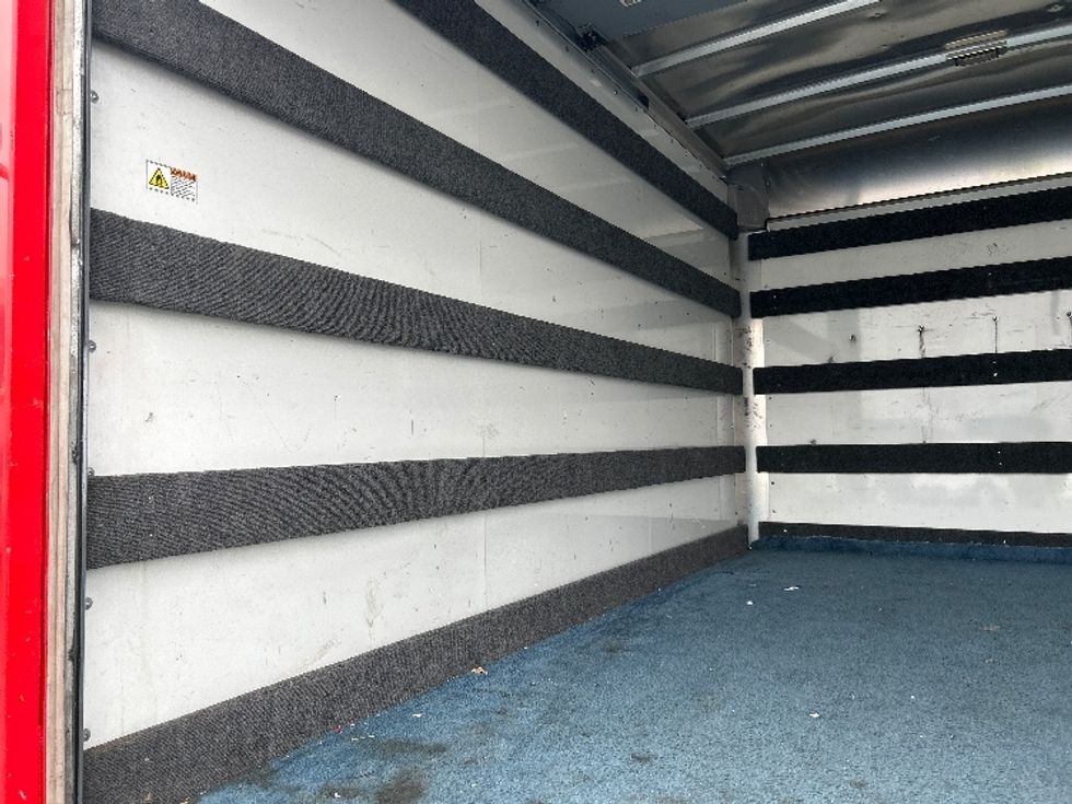 Light Duty Box Truck-Light and Medium Duty Trucks-GMC-2019-Savana G33503-West Sacramento-CA-101,231\n\t\tmiles-$ 27,000 - Image 11