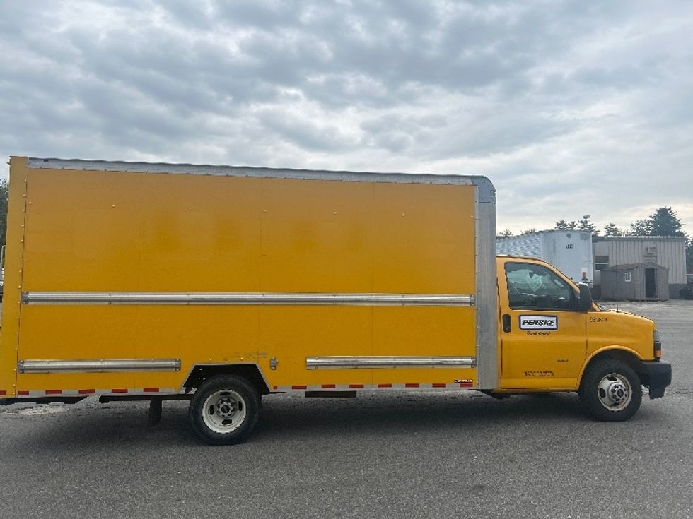 Light Duty Box Truck-Light and Medium Duty Trucks-GMC-2019-Savana G33903-Auburn-ME-86,216\n\t\tmiles-$ 23,000 - Image 13