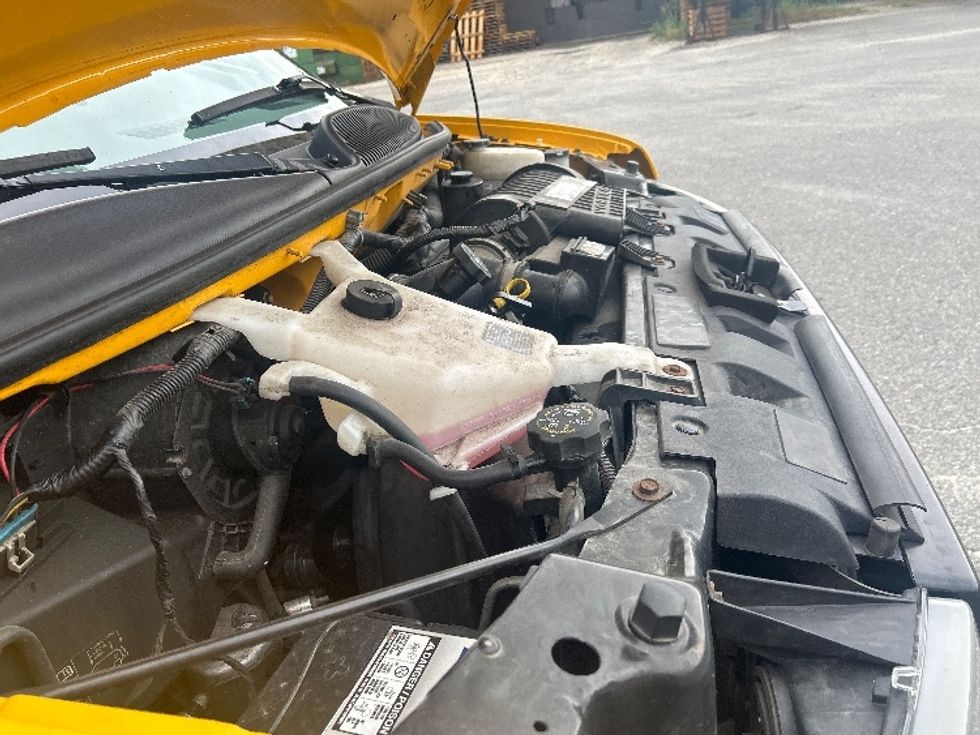 Light Duty Box Truck-Light and Medium Duty Trucks-GMC-2019-Savana G33903-Auburn-ME-86,216\n\t\tmiles-$ 23,000 - Image 21