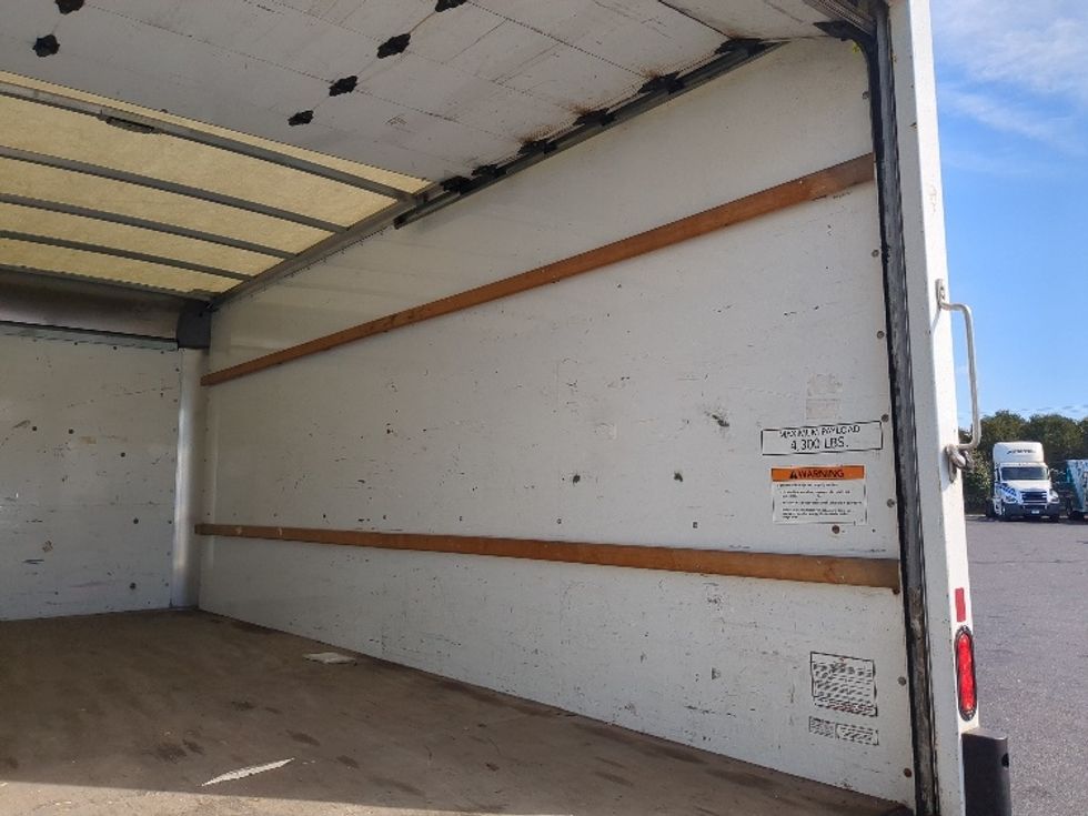 Light Duty Box Truck-Light and Medium Duty Trucks-GMC-2019-Savana G33903-Chicopee-MA-102,498\n\t\tmiles-$ 24,250 - Image 9