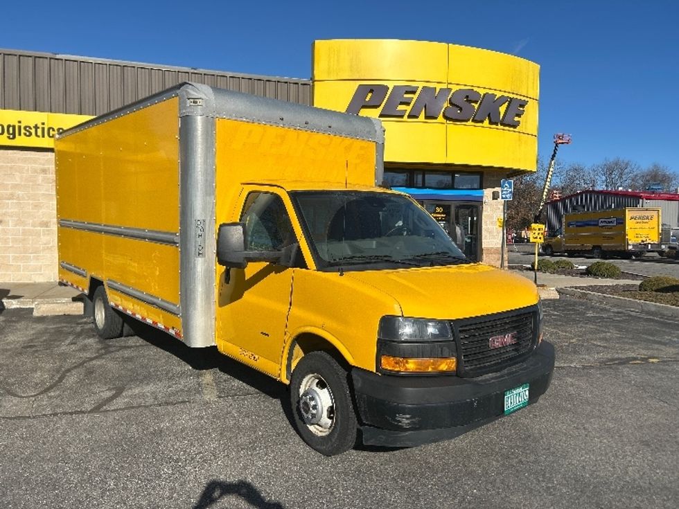 Light Duty Box Truck-Light and Medium Duty Trucks-GMC-2019-Savana G33903-Chicopee-MA-87,818\n\t\tmiles-$ 23,750 - Image 1
