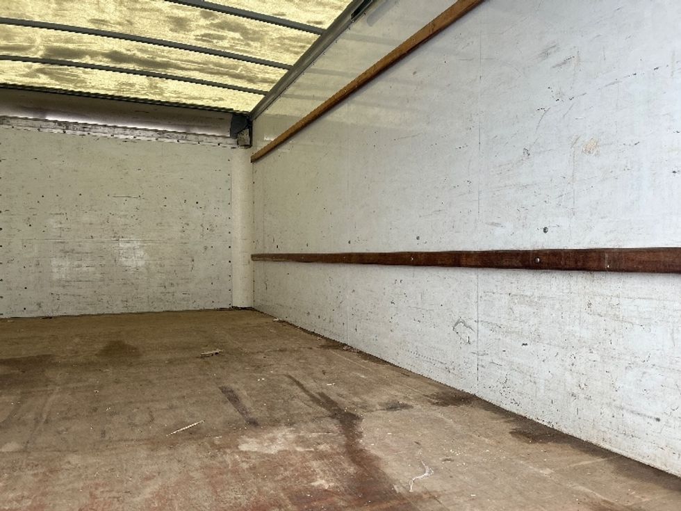 Light Duty Box Truck-Light and Medium Duty Trucks-GMC-2019-Savana G33903-Chicopee-MA-87,818\n\t\tmiles-$ 23,750 - Image 10