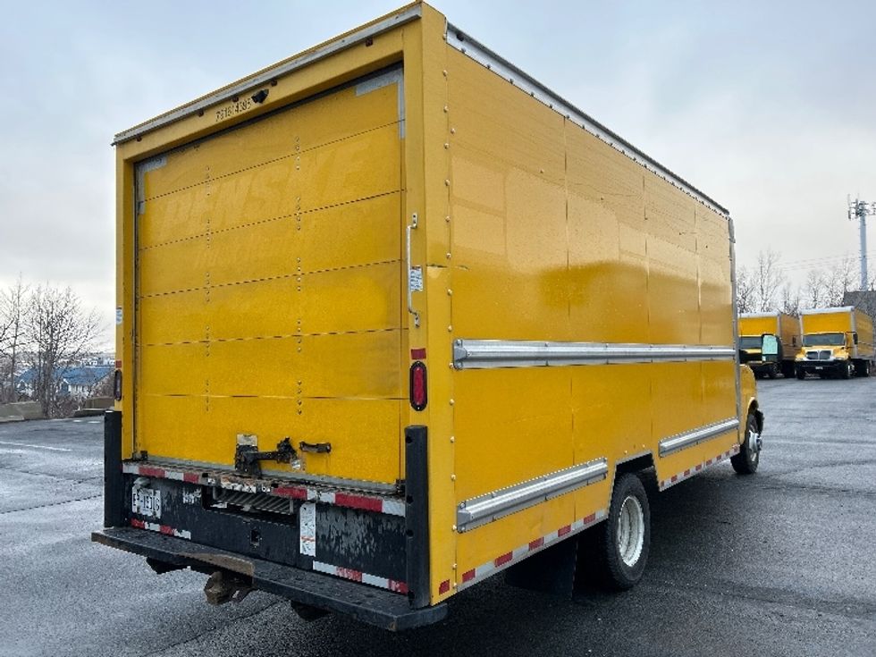 Light Duty Box Truck-Light and Medium Duty Trucks-GMC-2019-Savana G33903-Dartmouth-NS-176,178\n\t\tkm-$ 29,750 - Image 13