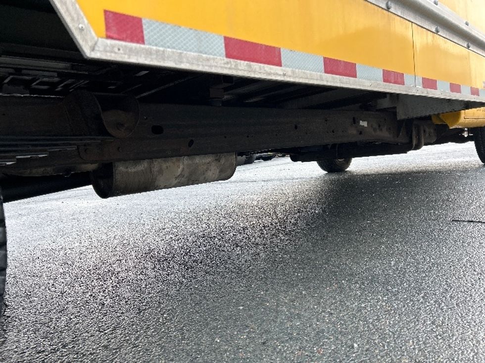 Light Duty Box Truck-Light and Medium Duty Trucks-GMC-2019-Savana G33903-Dartmouth-NS-176,178\n\t\tkm-$ 29,750 - Image 14