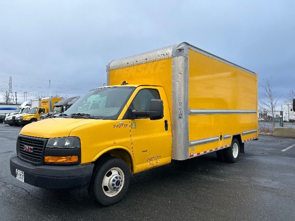 Light Duty Box Truck-Light and Medium Duty Trucks-GMC-2019-Savana G33903-Dartmouth-NS-176,178\n\t\tkm-$ 29,750 - Image 3