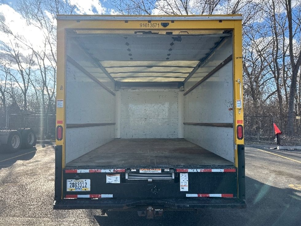 Light Duty Box Truck-Light and Medium Duty Trucks-GMC-2019-Savana G33903-East Chicago-IN-79,806\n\t\tmiles-$ 27,250 - Image 8
