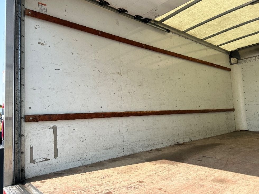 Light Duty Box Truck-Light and Medium Duty Trucks-GMC-2019-Savana G33903-East Chicago-IN-83,744\n\t\tmiles-$ 24,000 - Image 11