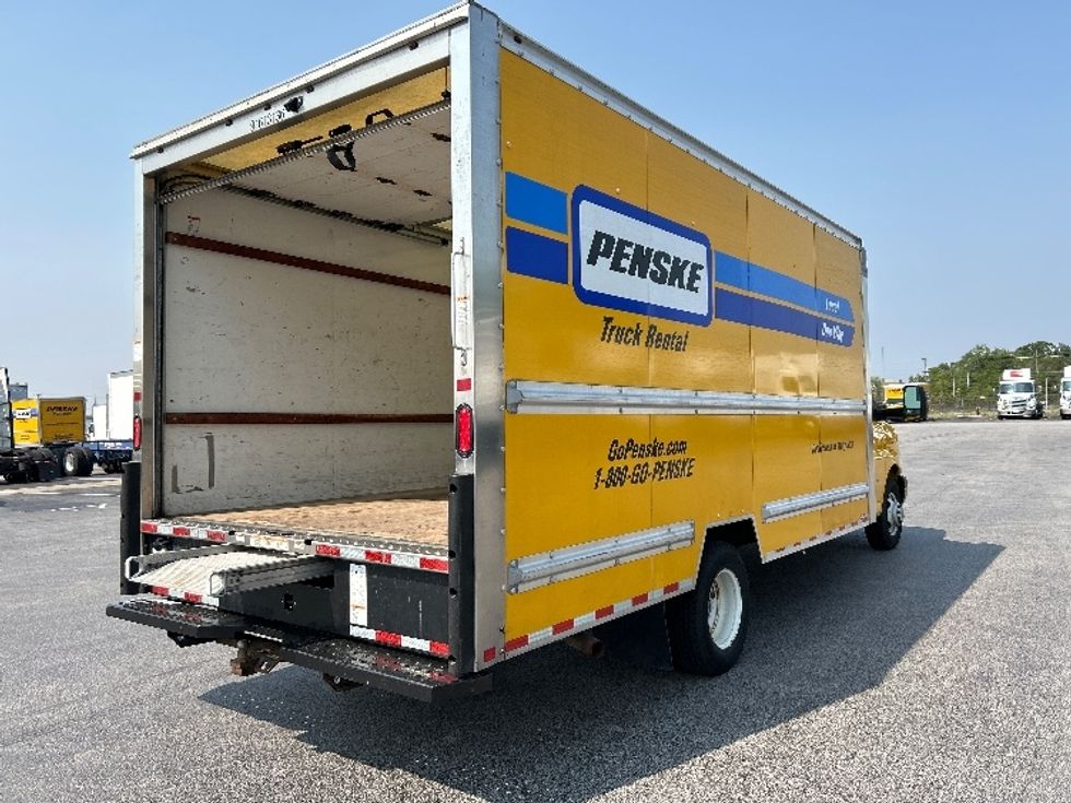Light Duty Box Truck-Light and Medium Duty Trucks-GMC-2019-Savana G33903-East Chicago-IN-83,744\n\t\tmiles-$ 24,000 - Image 13
