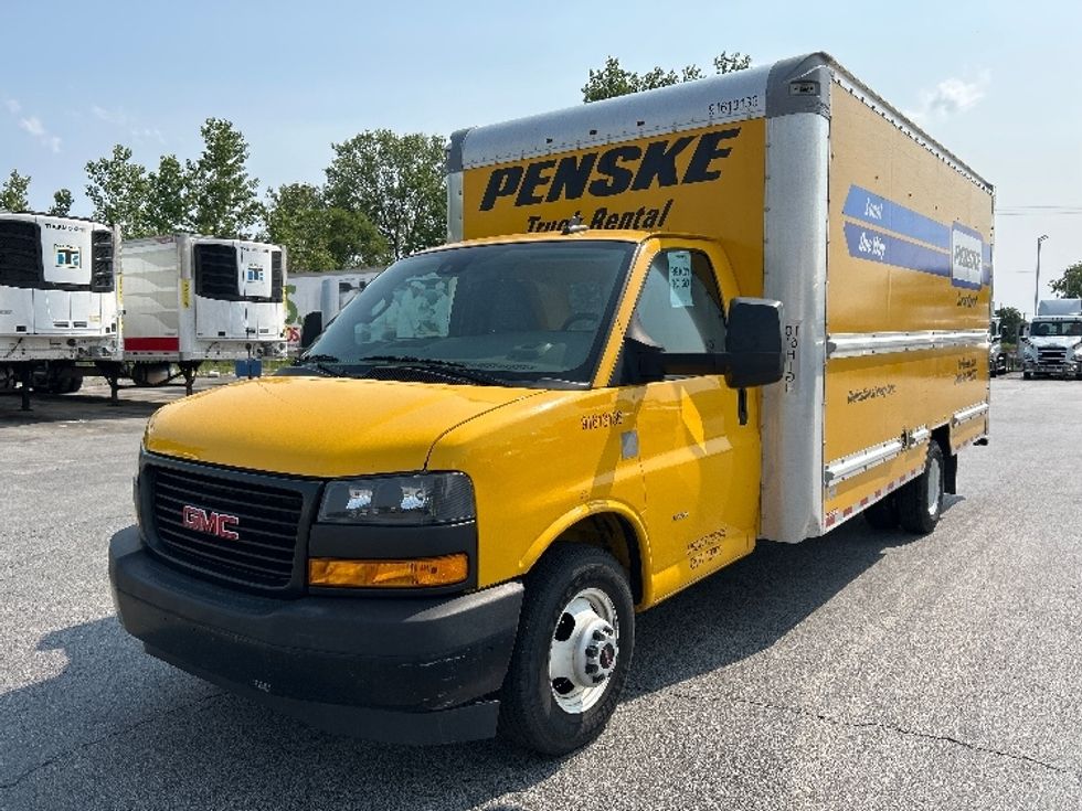 Light Duty Box Truck-Light and Medium Duty Trucks-GMC-2019-Savana G33903-East Chicago-IN-83,744\n\t\tmiles-$ 24,000 - Image 3