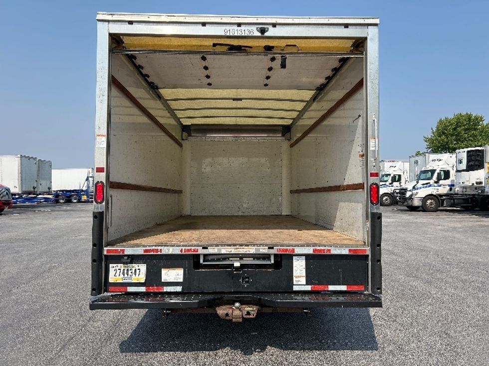 Light Duty Box Truck-Light and Medium Duty Trucks-GMC-2019-Savana G33903-East Chicago-IN-83,744\n\t\tmiles-$ 24,000 - Image 8
