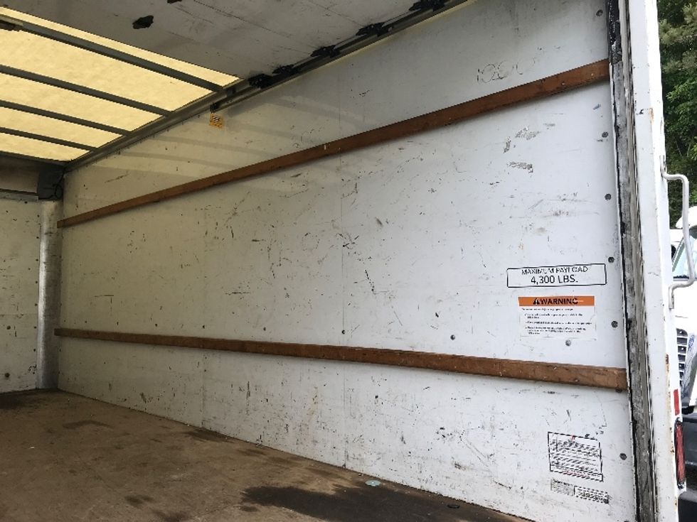 Light Duty Box Truck-Light and Medium Duty Trucks-GMC-2019-Savana G33903-Fitchburg-MA-94,123\n\t\tmiles-$ 25,750 - Image 10