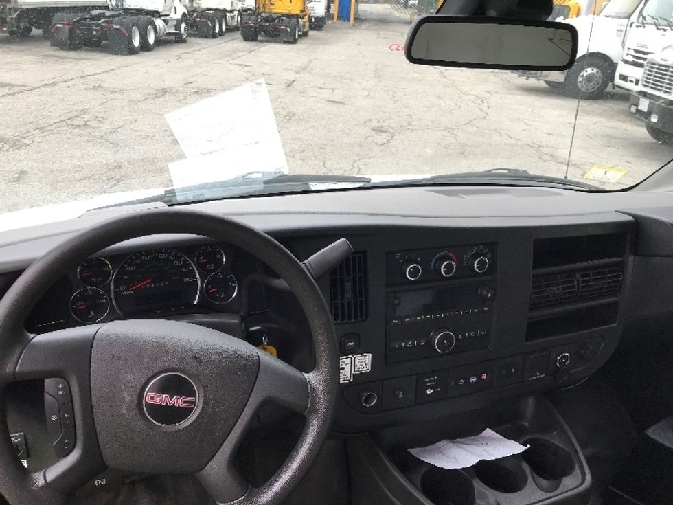 Light Duty Box Truck-Light and Medium Duty Trucks-GMC-2019-Savana G33903-Fitchburg-MA-94,123\n\t\tmiles-$ 25,750 - Image 16