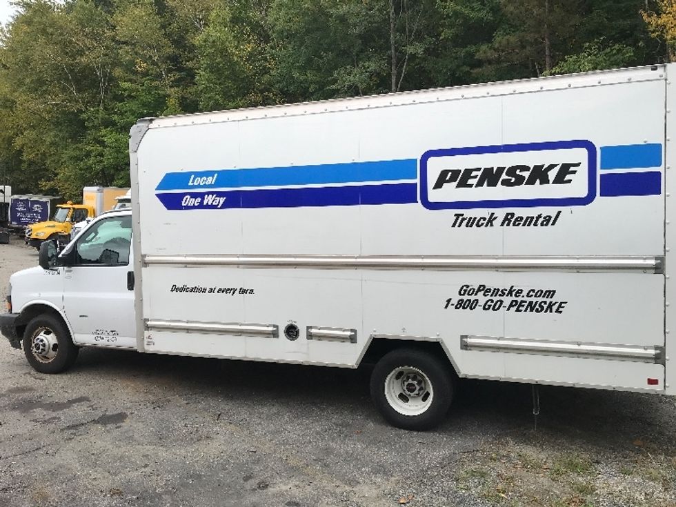 Light Duty Box Truck-Light and Medium Duty Trucks-GMC-2019-Savana G33903-Fitchburg-MA-94,123\n\t\tmiles-$ 25,750 - Image 2