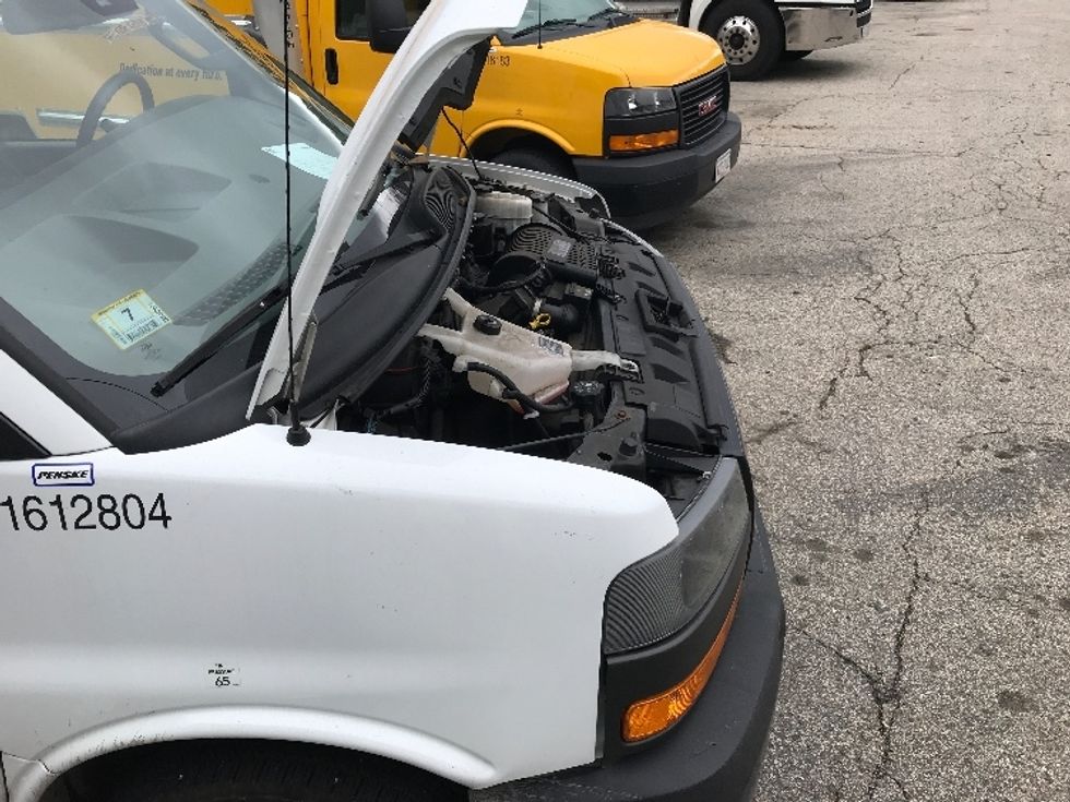 Light Duty Box Truck-Light and Medium Duty Trucks-GMC-2019-Savana G33903-Fitchburg-MA-94,123\n\t\tmiles-$ 25,750 - Image 21