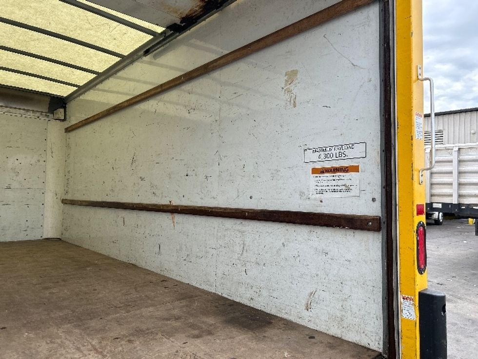 Light Duty Box Truck-Light and Medium Duty Trucks-GMC-2019-Savana G33903-Garland-TX-118,702\n\t\tmiles-$ 20,250 - Image 12