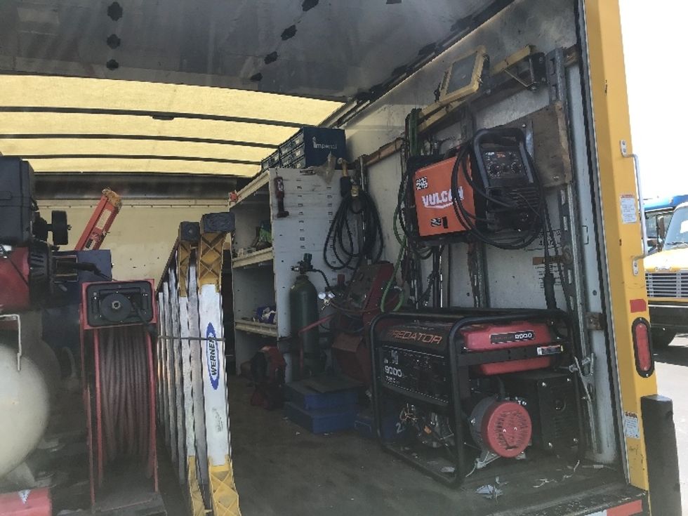 Light Duty Box Truck-Light and Medium Duty Trucks-GMC-2019-Savana G33903-Lancaster-PA-82,170\n\t\tmiles-$ 23,250 - Image 12