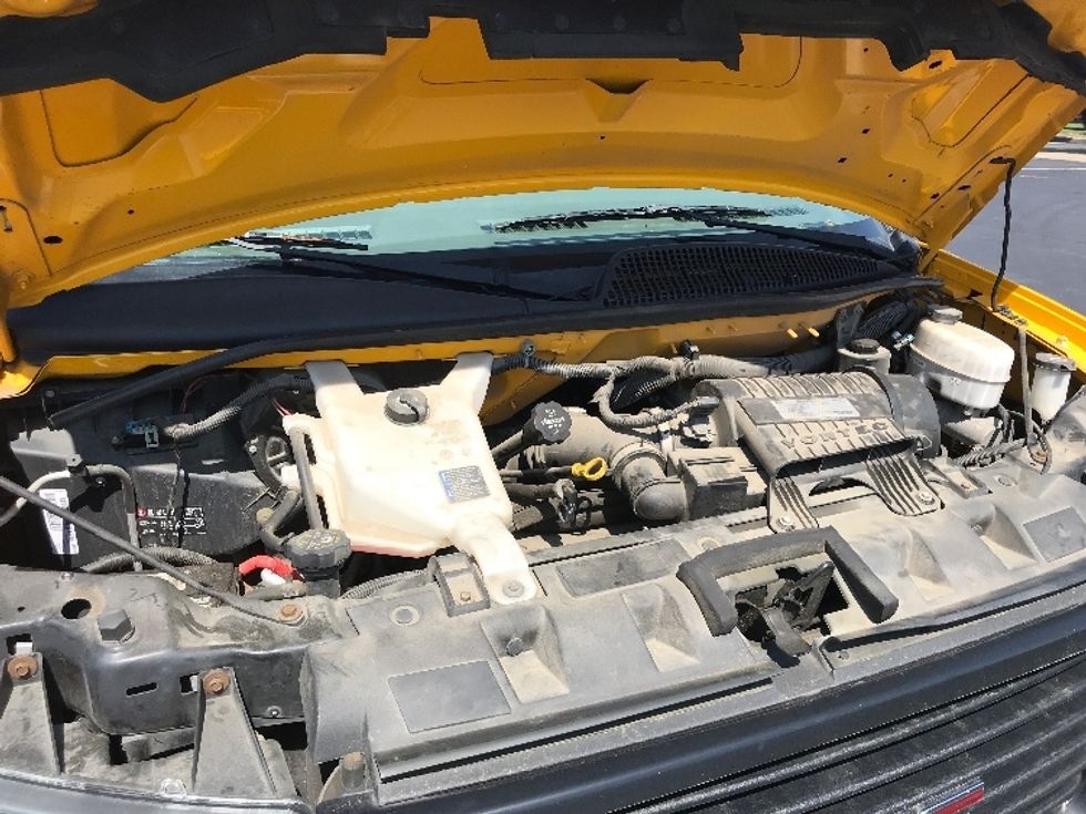 Light Duty Box Truck-Light and Medium Duty Trucks-GMC-2019-Savana G33903-Lancaster-PA-82,170\n\t\tmiles-$ 23,250 - Image 23