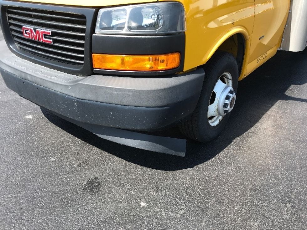 Light Duty Box Truck-Light and Medium Duty Trucks-GMC-2019-Savana G33903-Lancaster-PA-82,170\n\t\tmiles-$ 23,250 - Image 25