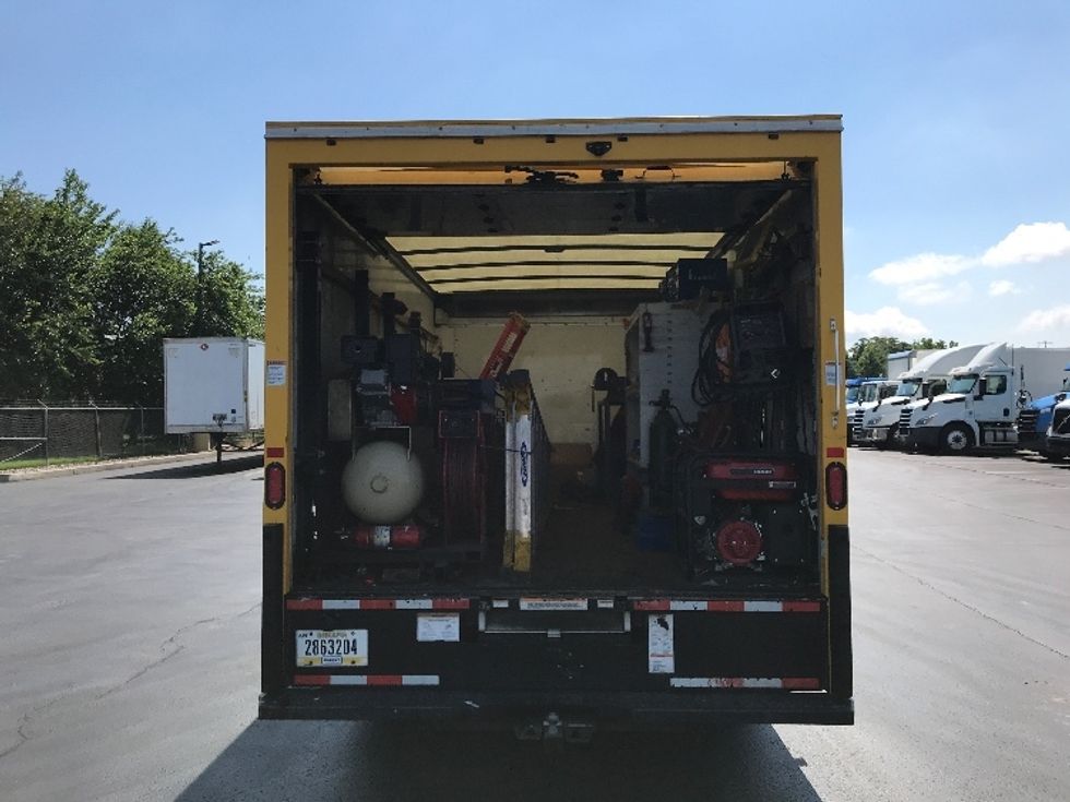 Light Duty Box Truck-Light and Medium Duty Trucks-GMC-2019-Savana G33903-Lancaster-PA-82,170\n\t\tmiles-$ 23,250 - Image 8