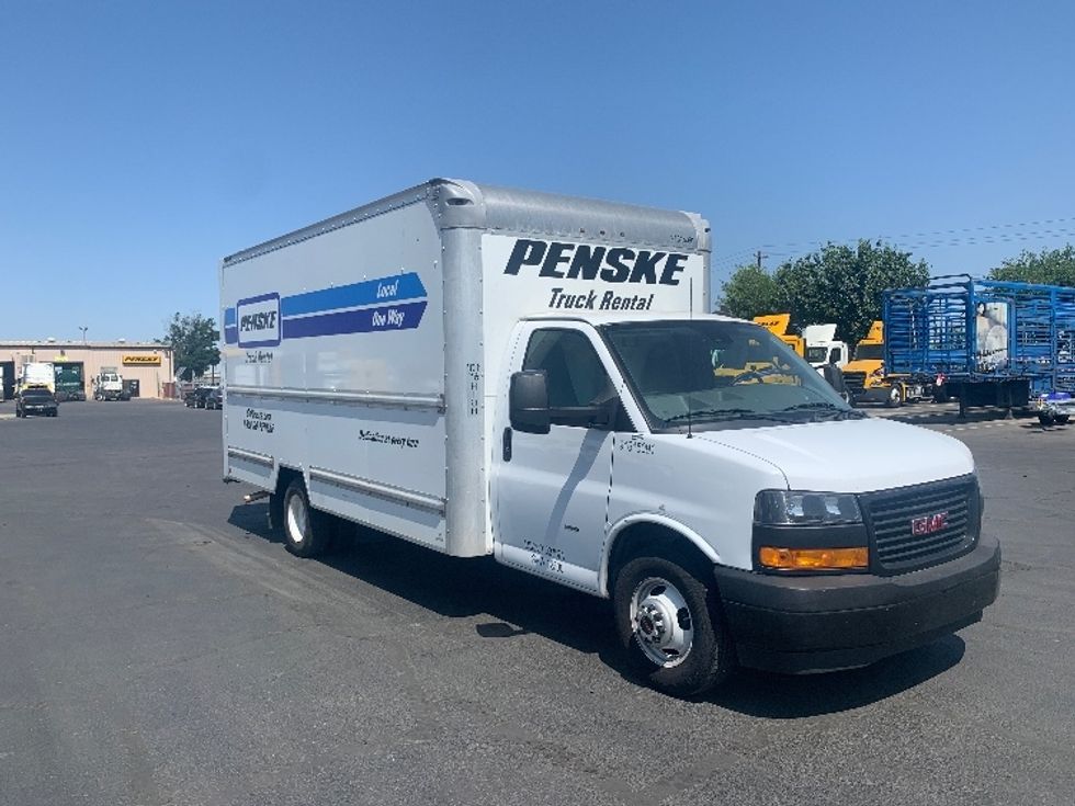 Used Light Duty Box Trucks for Sale in NV Penske Used Trucks