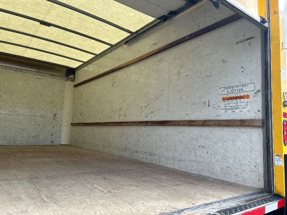 Light Duty Box Truck-Light and Medium Duty Trucks-GMC-2019-Savana G33903-Little Rock-AR-122,838\n\t\tmiles-$ 21,500 - Image 10