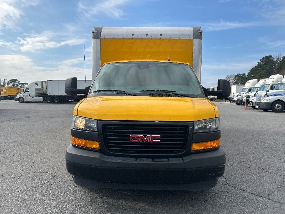 Light Duty Box Truck-Light and Medium Duty Trucks-GMC-2019-Savana G33903-Little Rock-AR-122,838\n\t\tmiles-$ 21,500 - Image 2