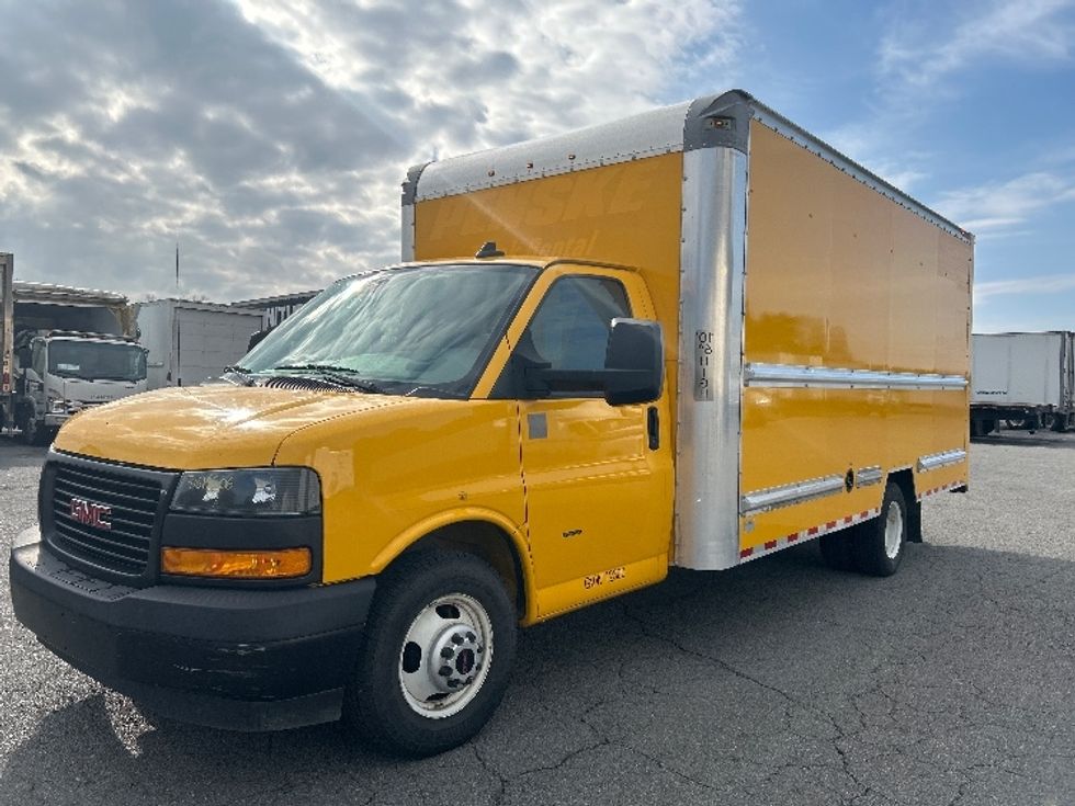 Light Duty Box Truck-Light and Medium Duty Trucks-GMC-2019-Savana G33903-Little Rock-AR-122,838\n\t\tmiles-$ 21,500 - Image 3