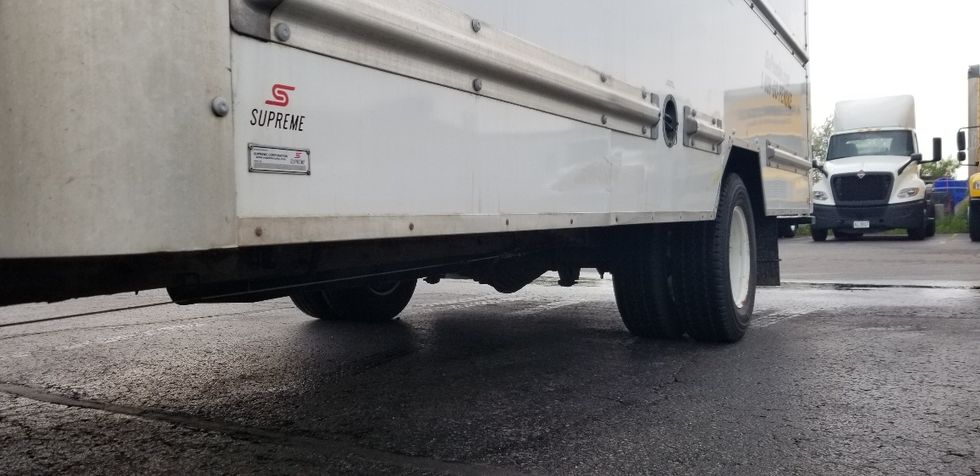 Light Duty Box Truck-Light and Medium Duty Trucks-GMC-2019-Savana G33903-Mississauga-ON-202,351\n\t\tkm-$ 29,750 - Image 5