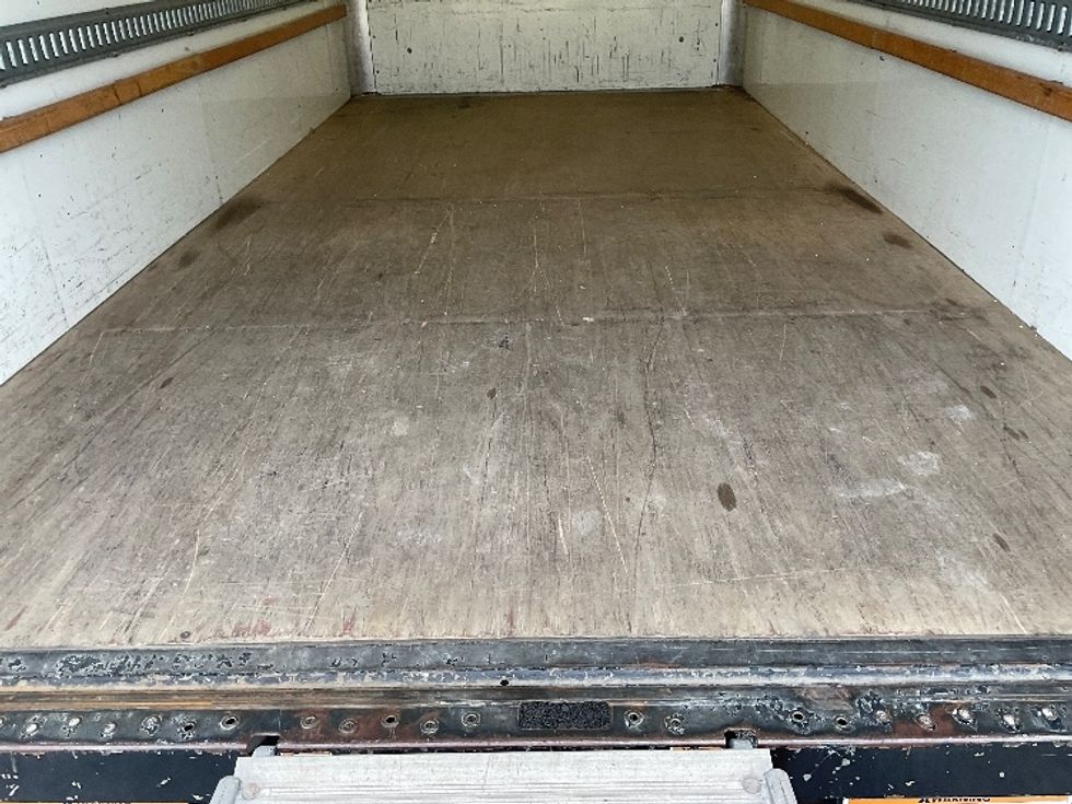 Light Duty Box Truck-Light and Medium Duty Trucks-GMC-2019-Savana G33903-Moberly-MO-112,888\n\t\tmiles-$ 27,750 - Image 10