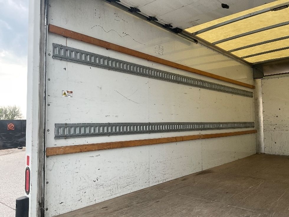 Light Duty Box Truck-Light and Medium Duty Trucks-GMC-2019-Savana G33903-Moberly-MO-112,888\n\t\tmiles-$ 27,750 - Image 11