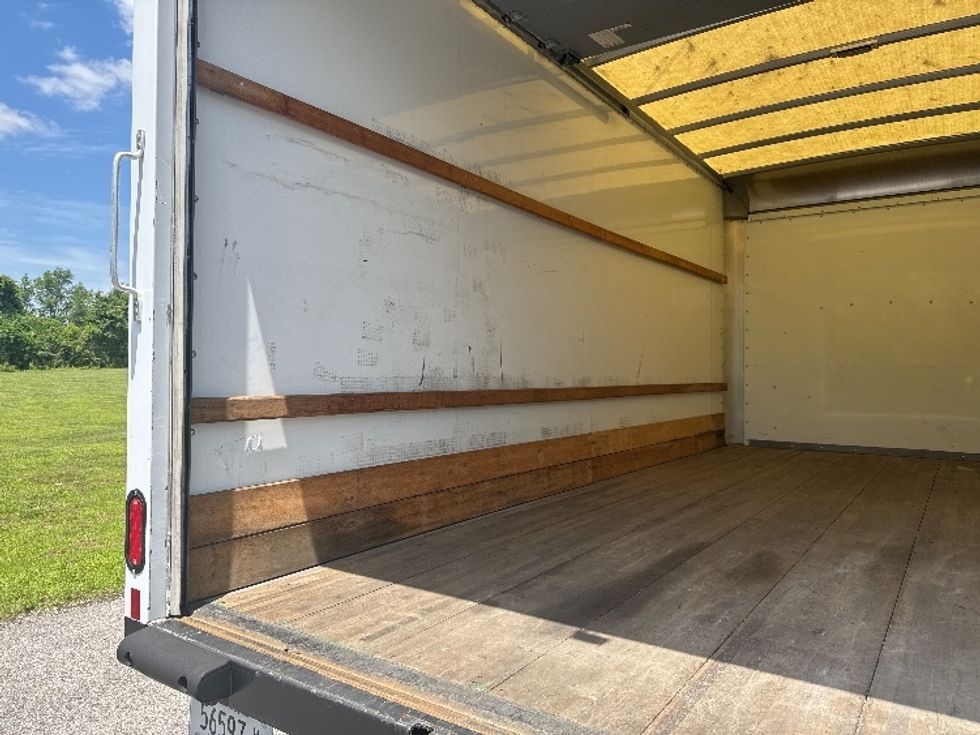 Light Duty Box Truck-Light and Medium Duty Trucks-GMC-2019-Savana G33903-Nashville (Mount Juliet)-TN-24,058\n\t\tmiles-$ 34,250 - Image 10