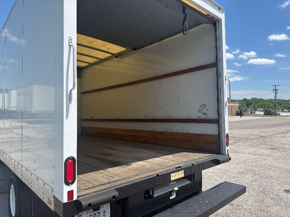 Light Duty Box Truck-Light and Medium Duty Trucks-GMC-2019-Savana G33903-Nashville (Mount Juliet)-TN-24,058\n\t\tmiles-$ 34,250 - Image 11