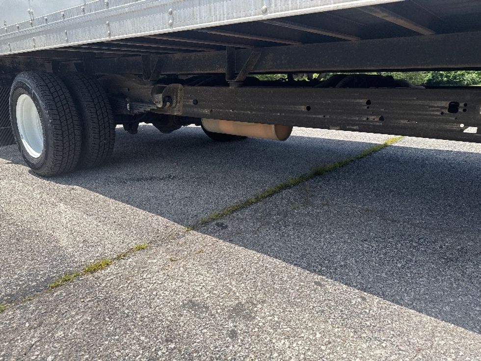 Light Duty Box Truck-Light and Medium Duty Trucks-GMC-2019-Savana G33903-Nashville (Mount Juliet)-TN-24,058\n\t\tmiles-$ 34,250 - Image 13