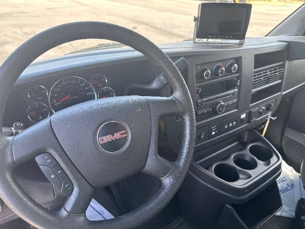 Light Duty Box Truck-Light and Medium Duty Trucks-GMC-2019-Savana G33903-Nashville (Mount Juliet)-TN-24,058\n\t\tmiles-$ 34,250 - Image 17