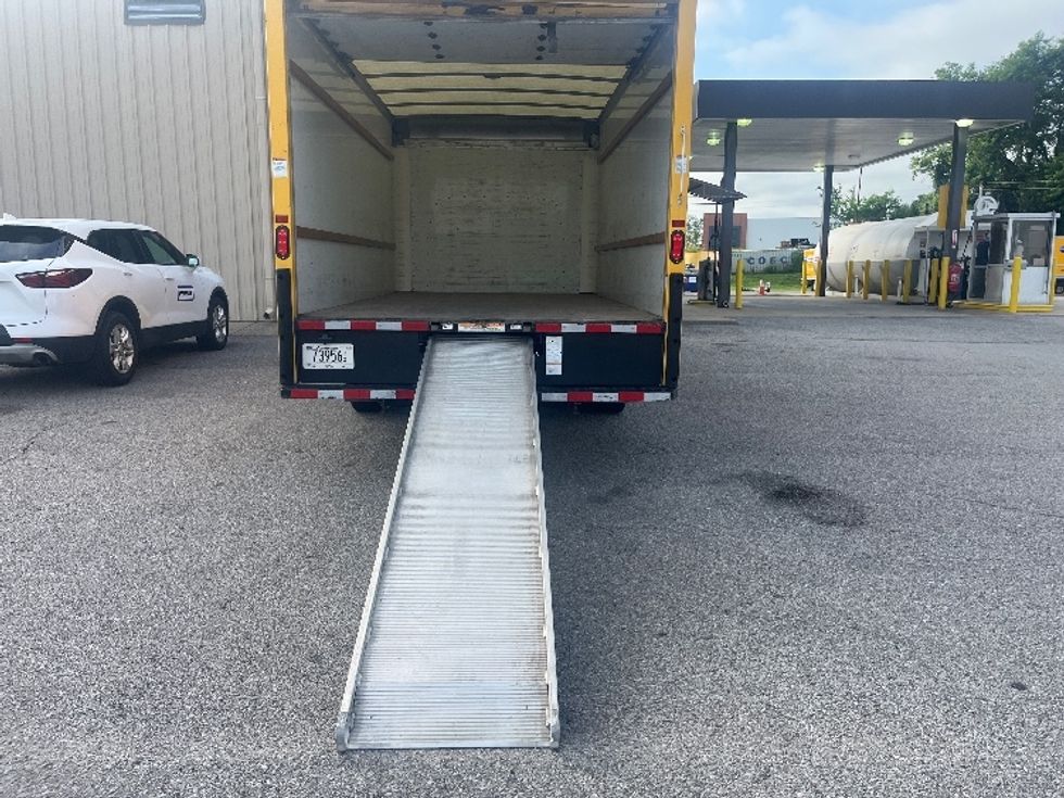 Light Duty Box Truck-Light and Medium Duty Trucks-GMC-2019-Savana G33903-Nashville (Mount Juliet)-TN-92,837\n\t\tmiles-$ 25,750 - Image 9
