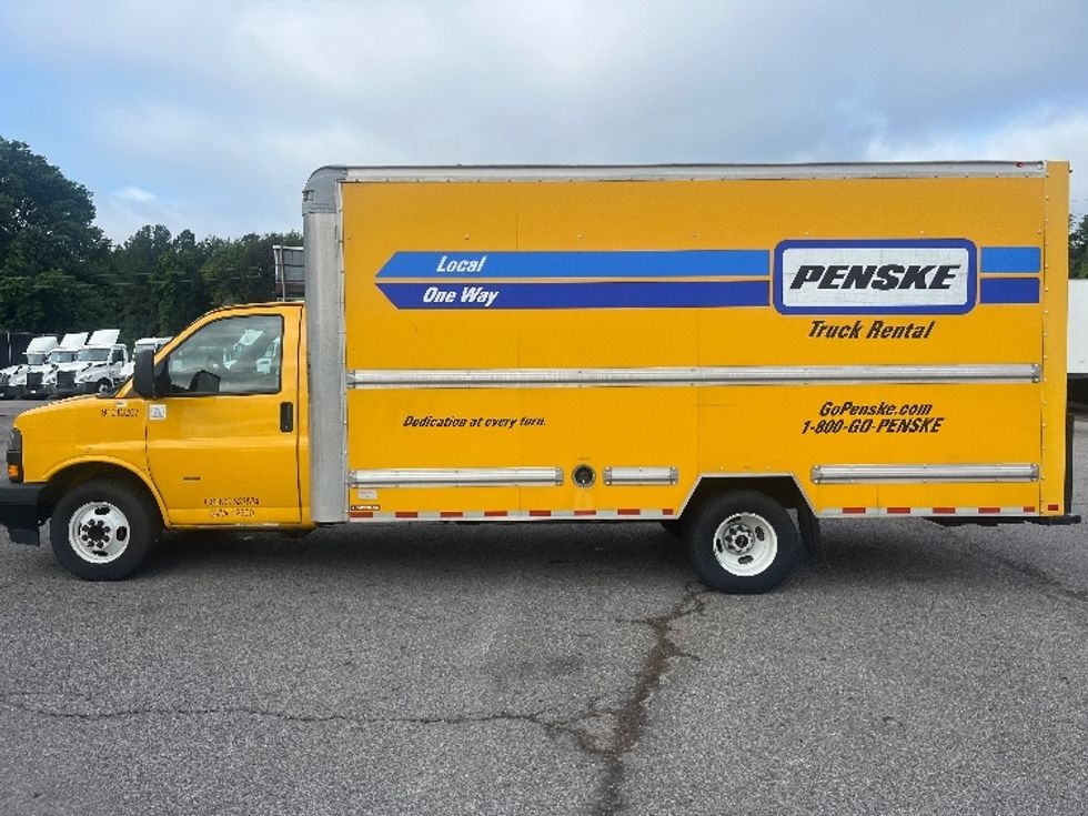 Light Duty Box Truck-Light and Medium Duty Trucks-GMC-2019-Savana G33903-Nashville (Mount Juliet)-TN-92,837\n\t\tmiles-$ 25,750 - Image 4