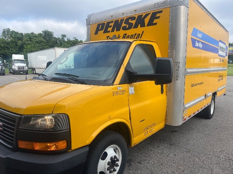 Light Duty Box Truck-Light and Medium Duty Trucks-GMC-2019-Savana G33903-Nashville (Mount Juliet)-TN-92,837\n\t\tmiles-$ 25,750 - Image 3