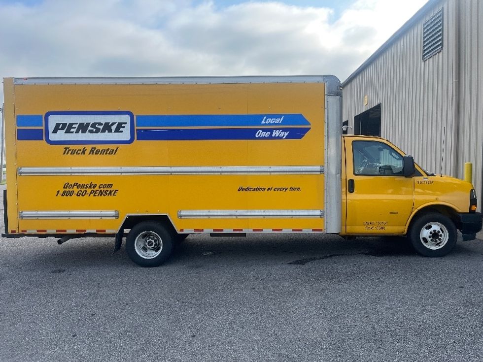 Light Duty Box Truck-Light and Medium Duty Trucks-GMC-2019-Savana G33903-Nashville (Mount Juliet)-TN-92,837\n\t\tmiles-$ 25,750 - Image 15